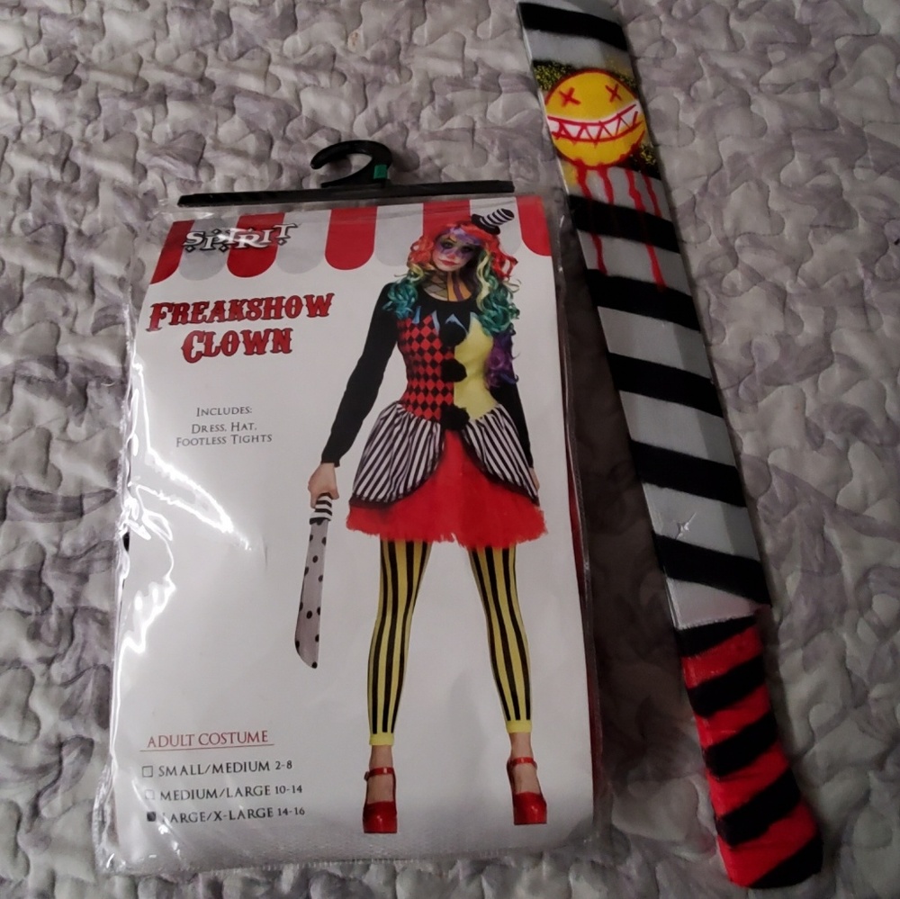 Spirit Freakshow Clown Costume Plus Accessory